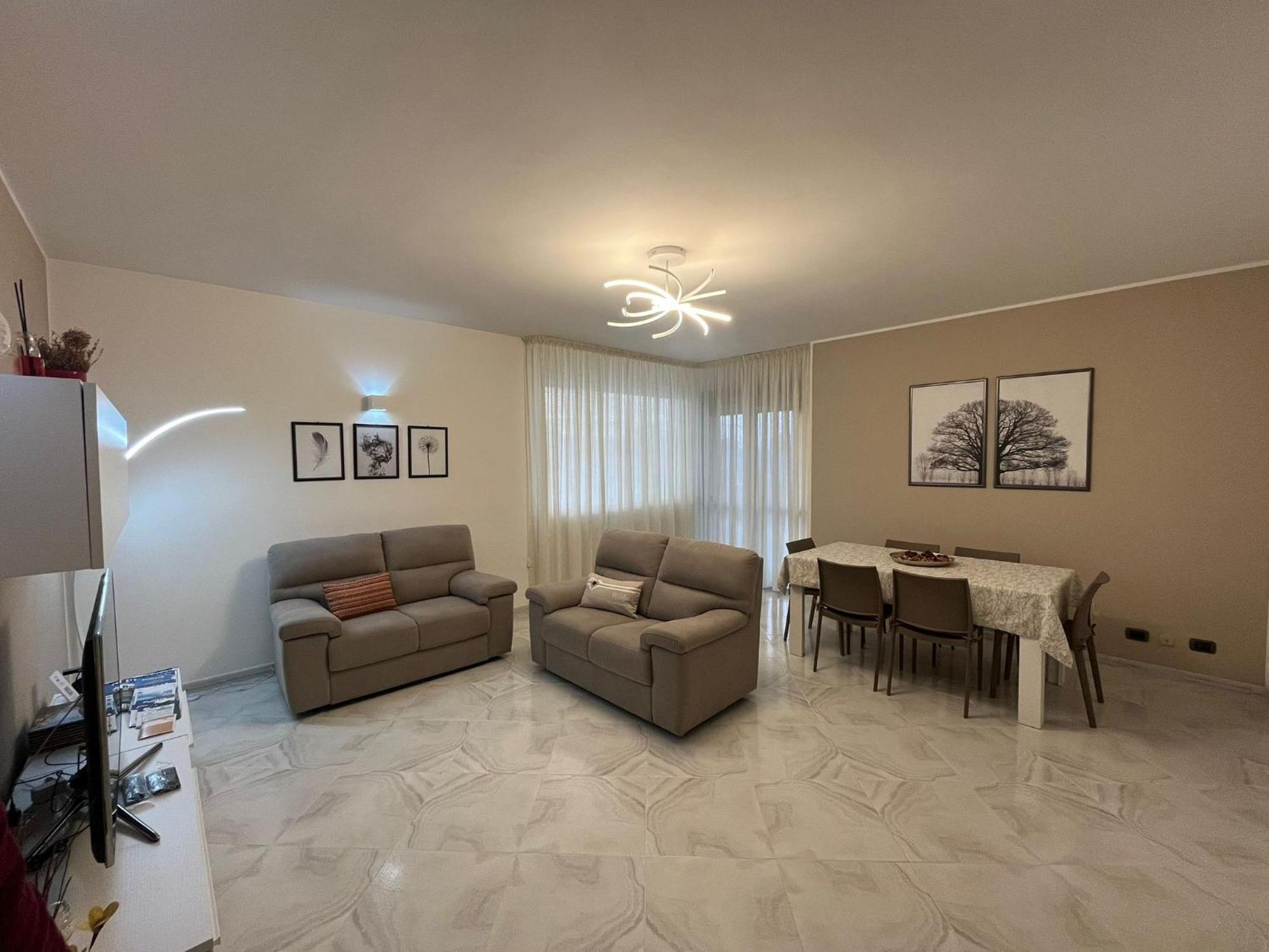 A Casa Di Chiara Appartement Lecce Buitenkant foto